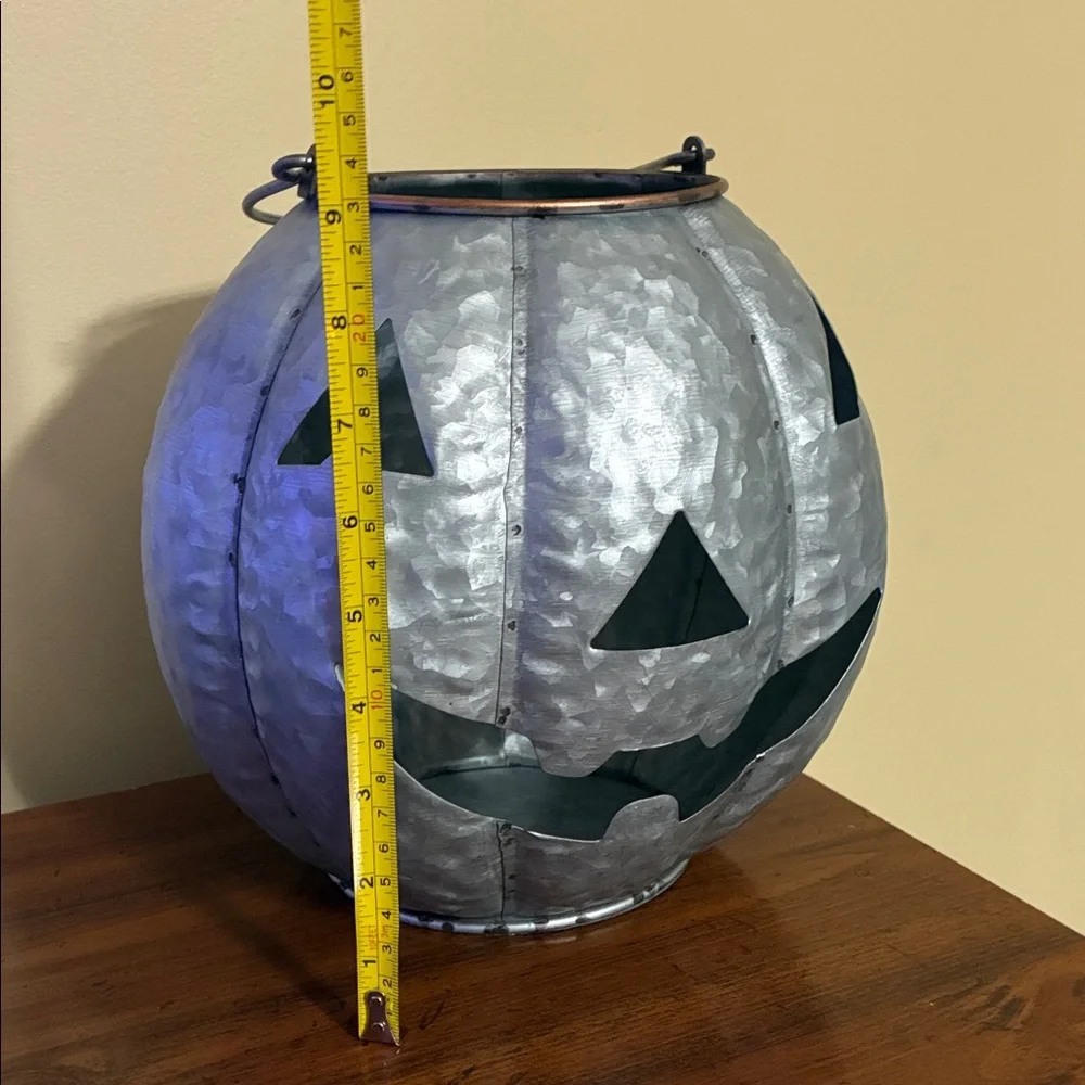 Ashland - Galvanize Jack-O-Lantern Luminaria - Picture 10 of 11